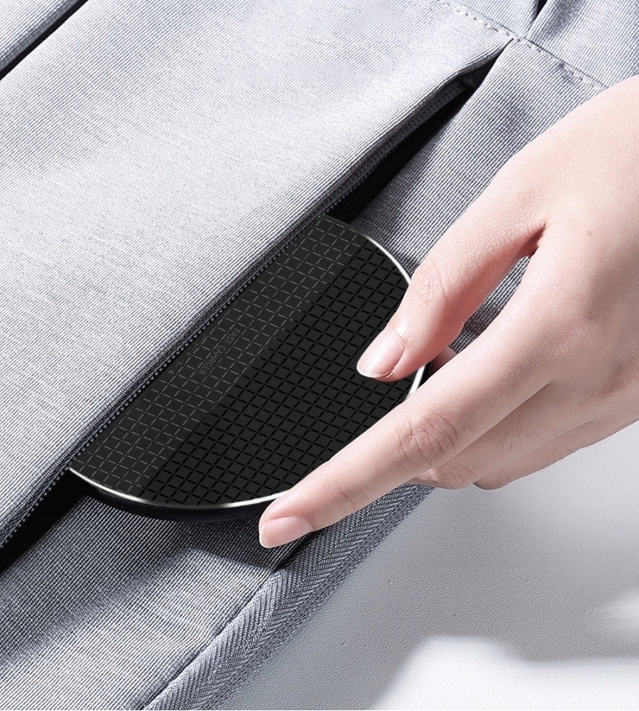 SZYBKA ŁADOWARKA INDUKCYJNA BEZPRZEWODOWA BIURKOWA