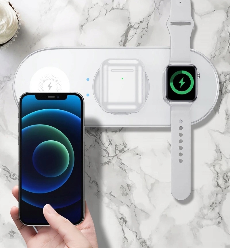 STACJA DOKUJĄCA ŁADOWARKA INDUKCYJNA BEZPRZEWODOWA